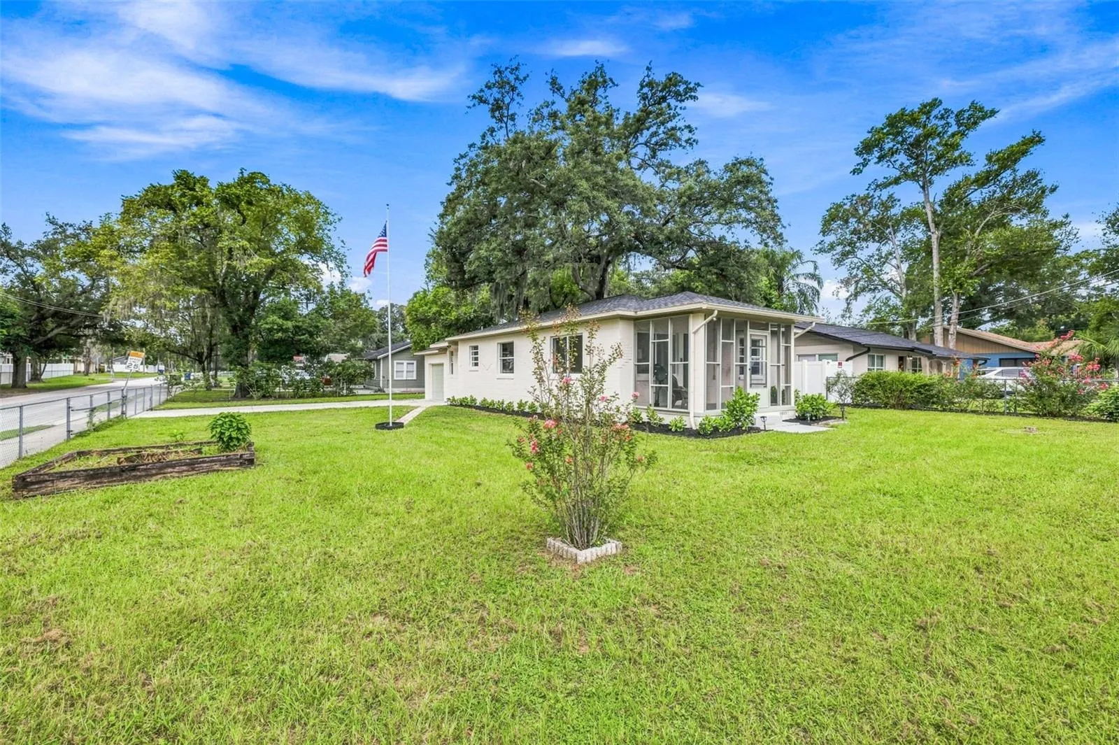 1825 E HANNA AVE, photo 23