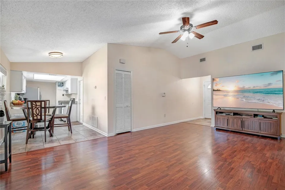 129 REEL CT, photo 5