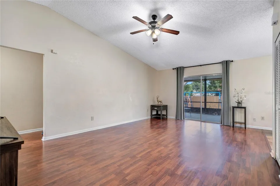 129 REEL CT, photo 6