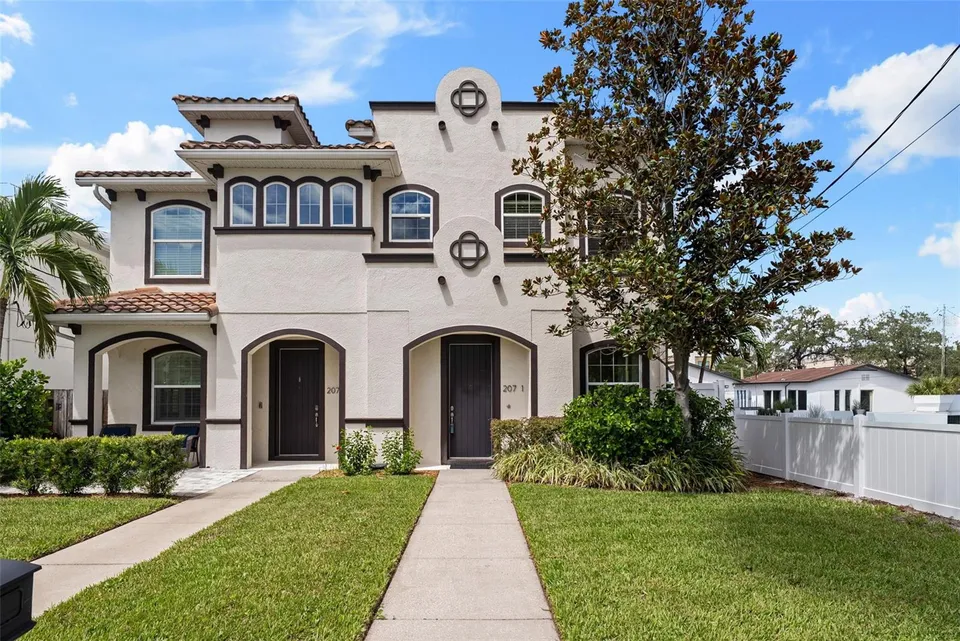 207 S MOODY AVE #A, photo 1