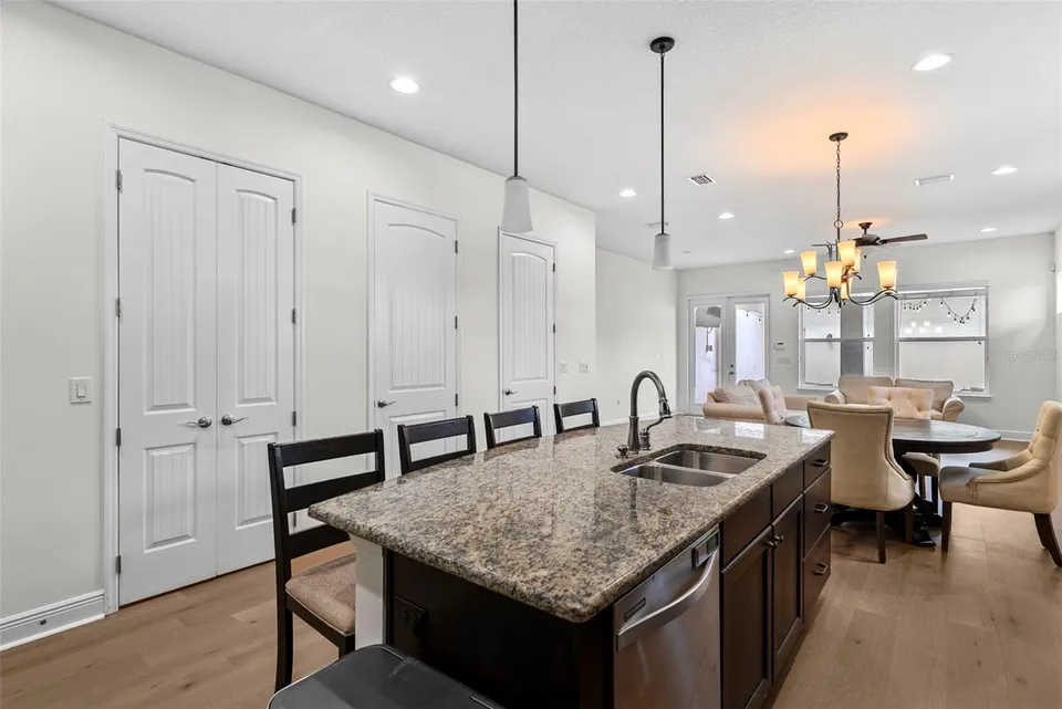 207 S MOODY AVE #A, photo 9