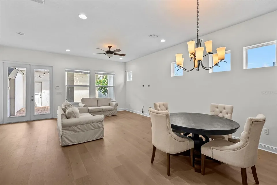 207 S MOODY AVE #A, photo 13