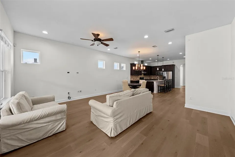 207 S MOODY AVE #A, photo 16