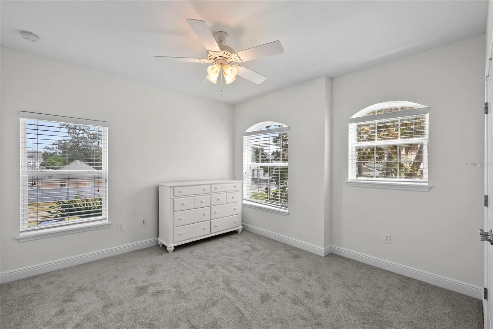207 S MOODY AVE #A, photo 35