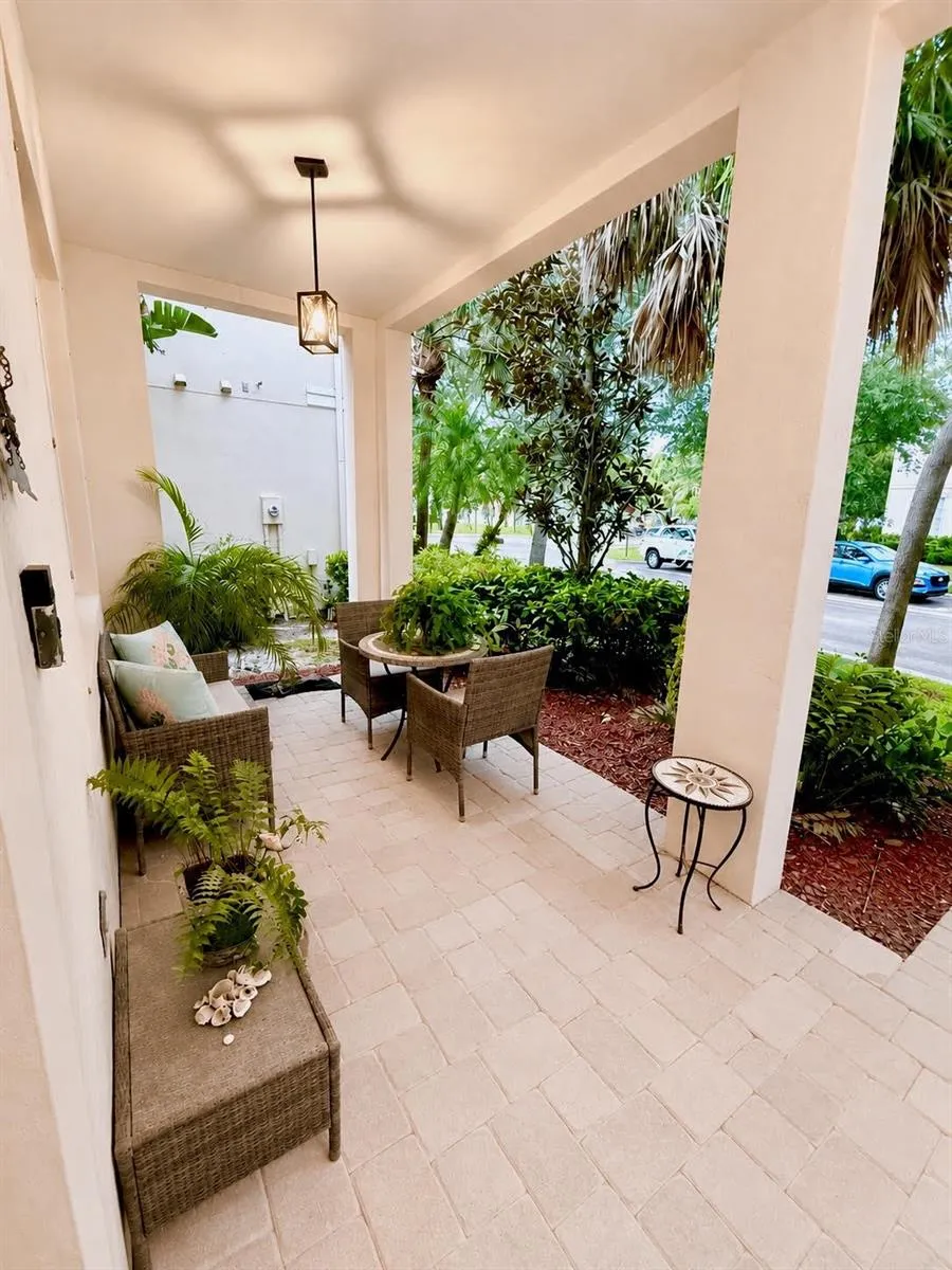 8074 MURANO CIR, photo 2