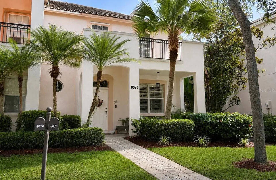 8074 MURANO CIR, photo 1