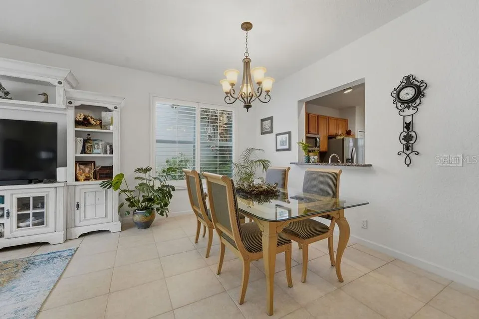 8074 MURANO CIR, photo 5