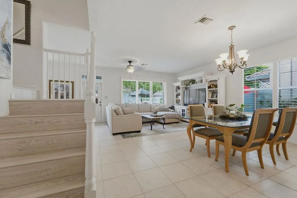 8074 MURANO CIR, photo 9