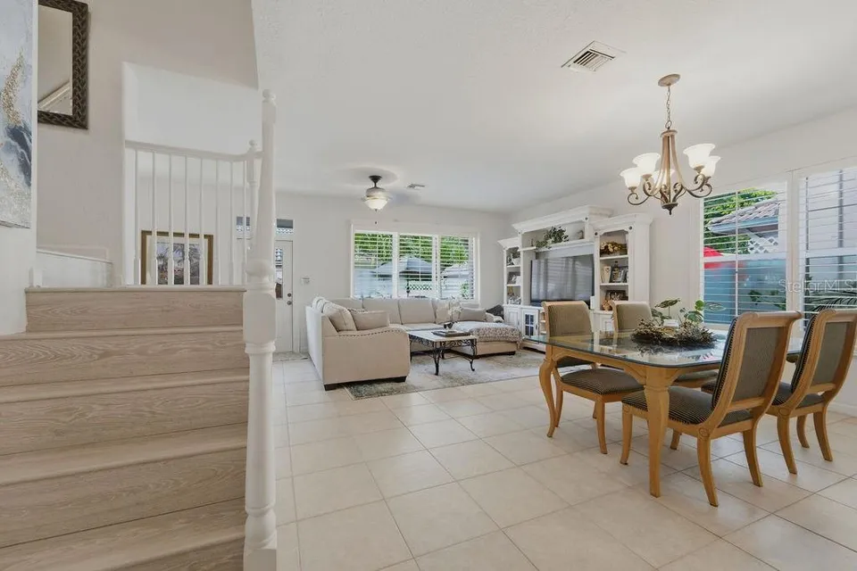 8074 MURANO CIR, photo 9