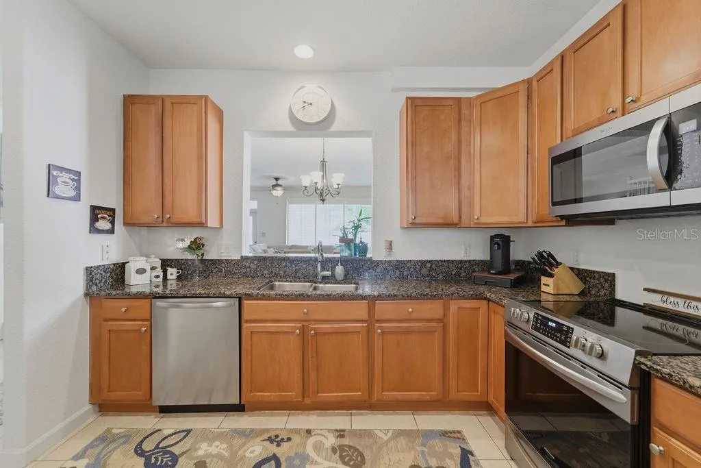 8074 MURANO CIR, photo 10