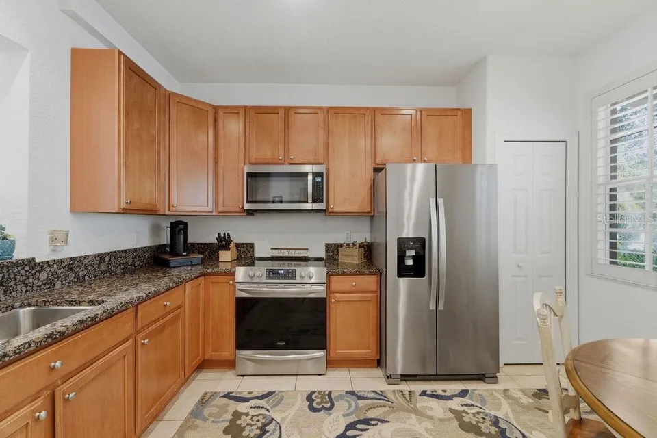 8074 MURANO CIR, photo 11