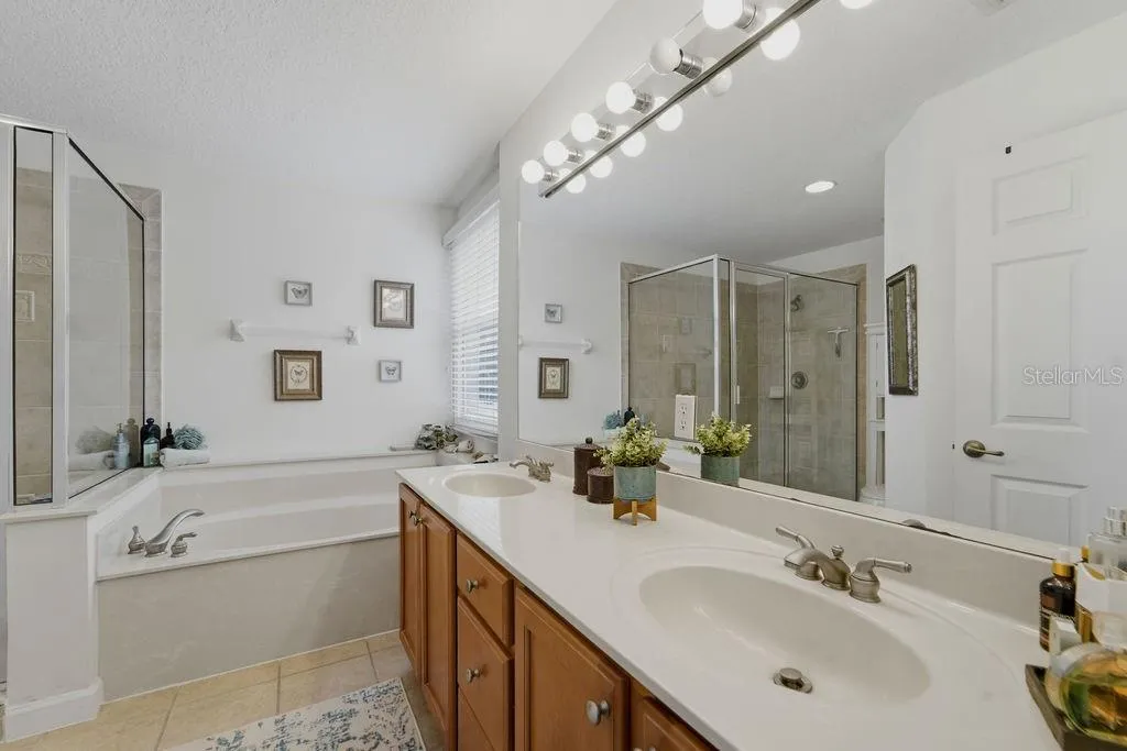 8074 MURANO CIR, photo 23