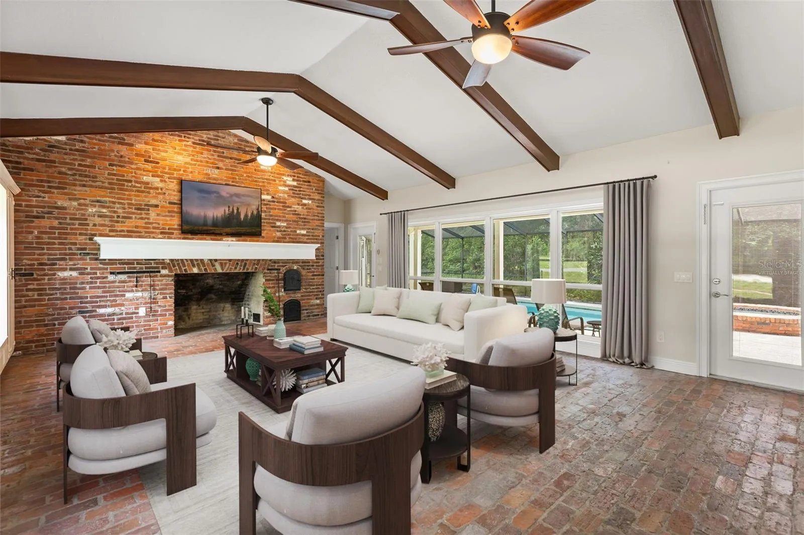 1602 COUNTRY CLUB RD, photo 3
