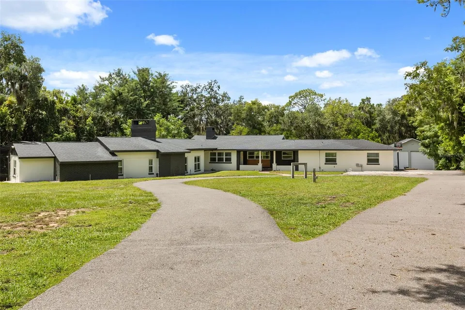 1602 COUNTRY CLUB RD, photo 6