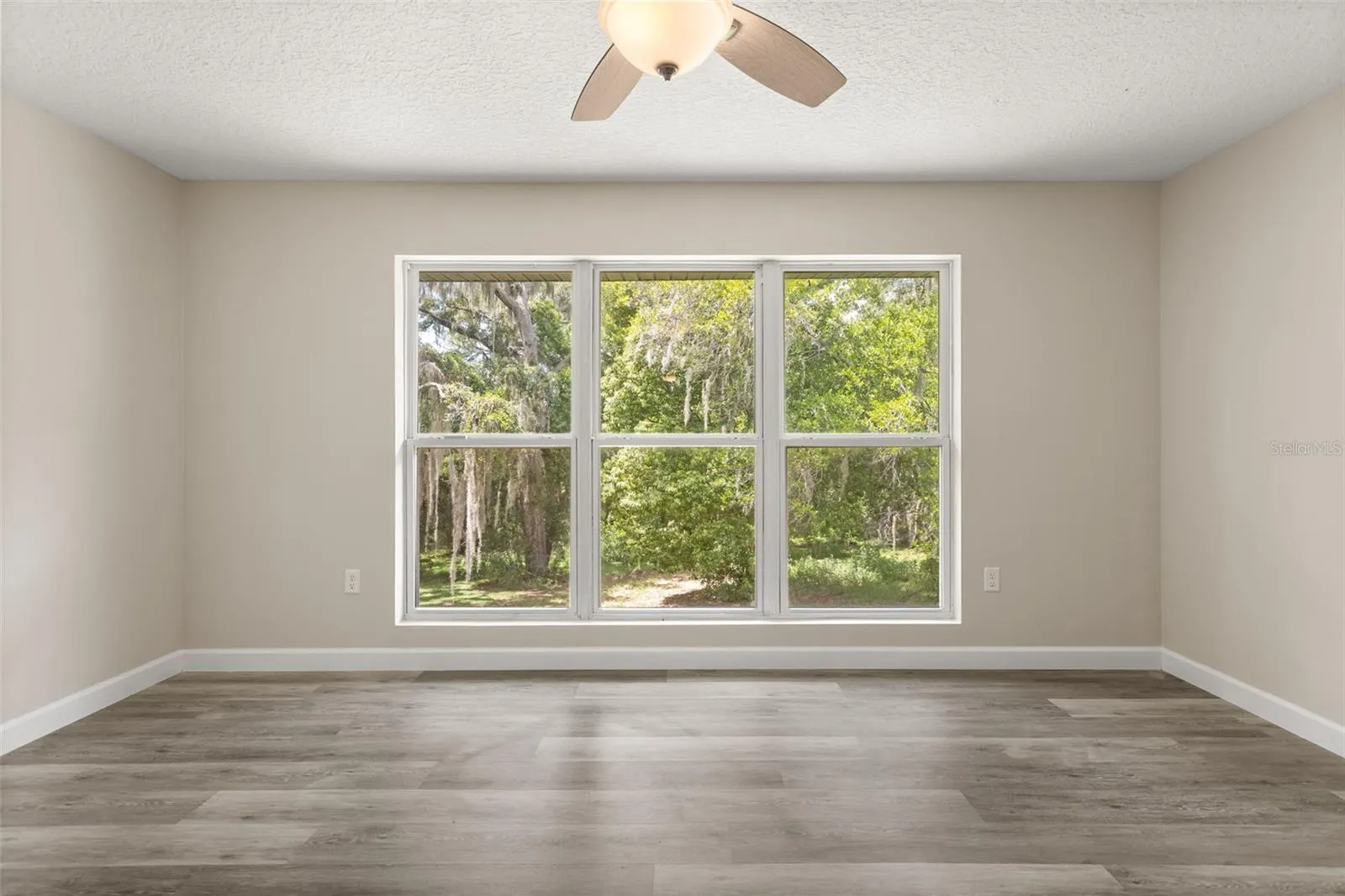 1602 COUNTRY CLUB RD, photo 30