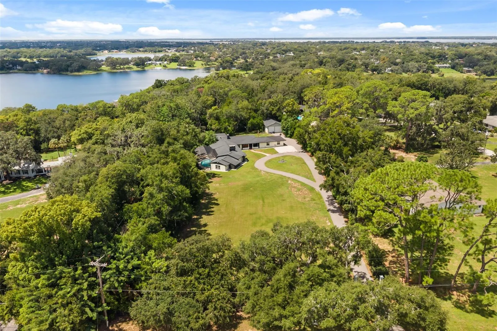 1602 COUNTRY CLUB RD, photo 47
