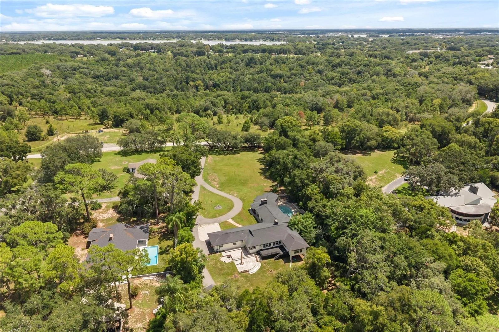 1602 COUNTRY CLUB RD, photo 49