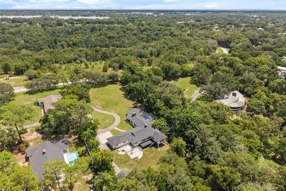 1602 COUNTRY CLUB RD, photo 52