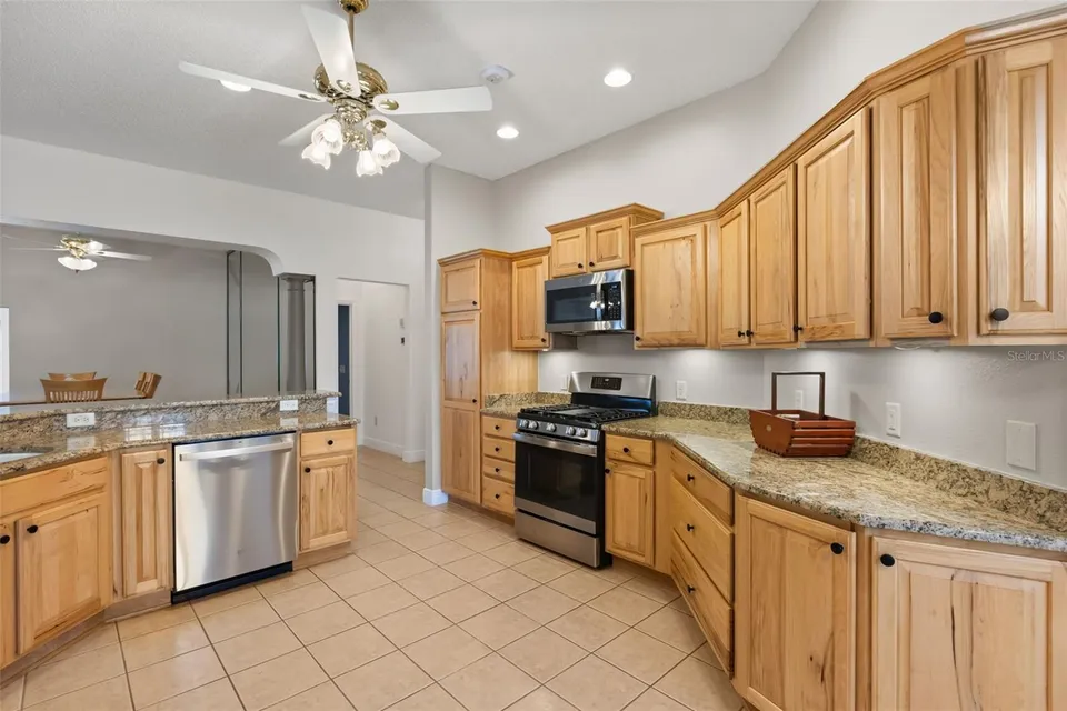 2120 CALLAWAY DR, photo 3