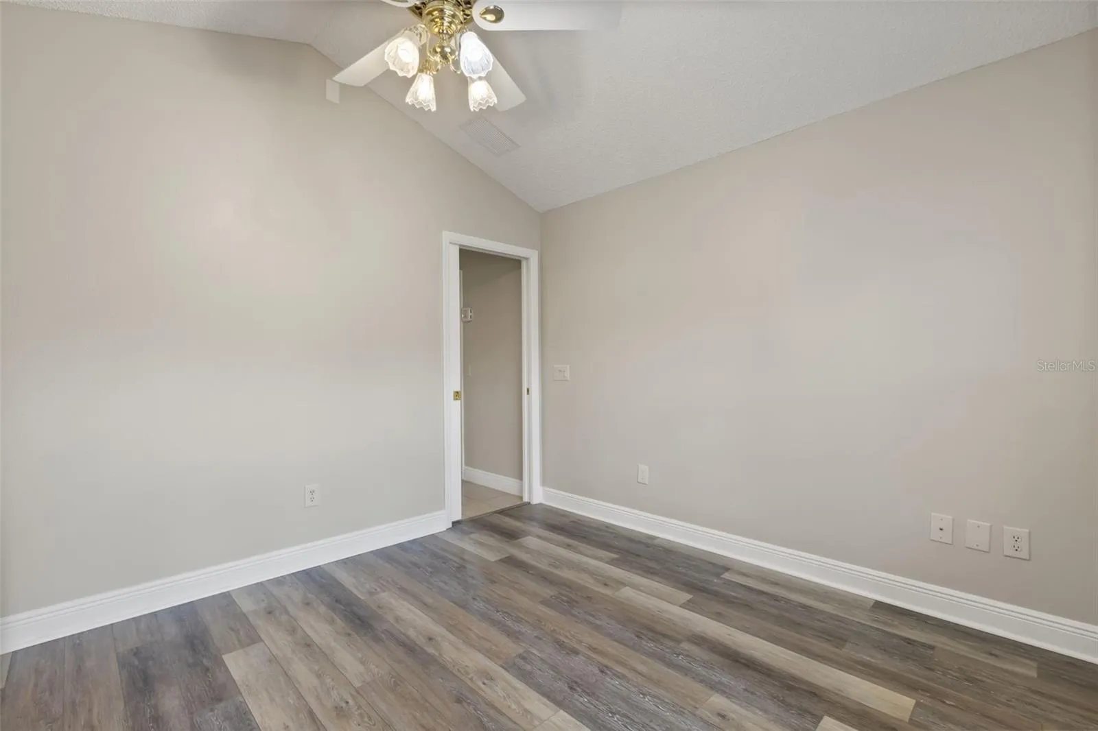 2120 CALLAWAY DR, photo 34