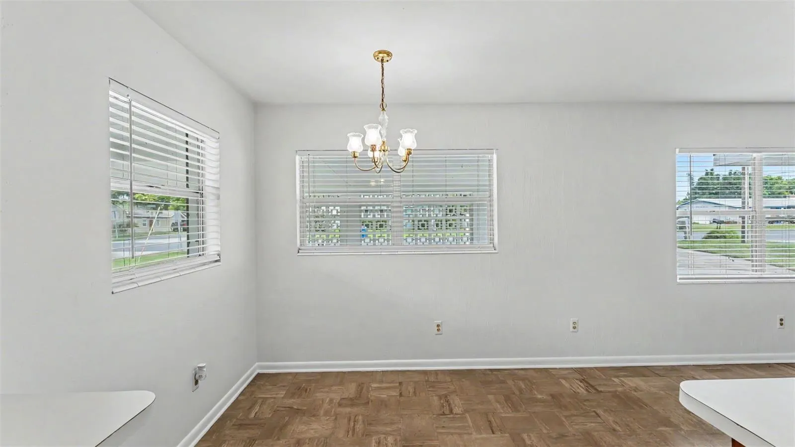 1668 ROSELAWN ST SW, photo 9