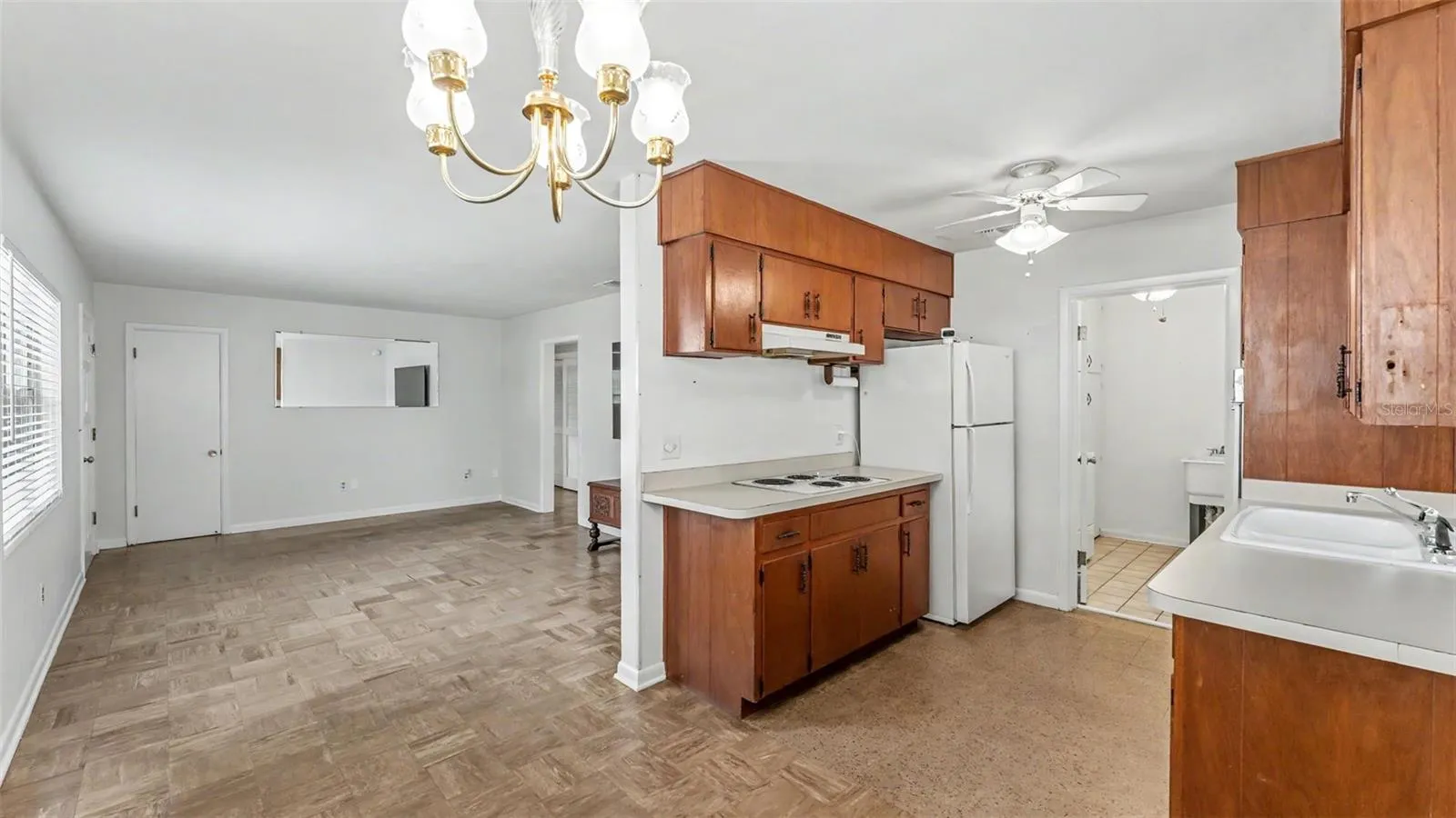 1668 ROSELAWN ST SW, photo 11