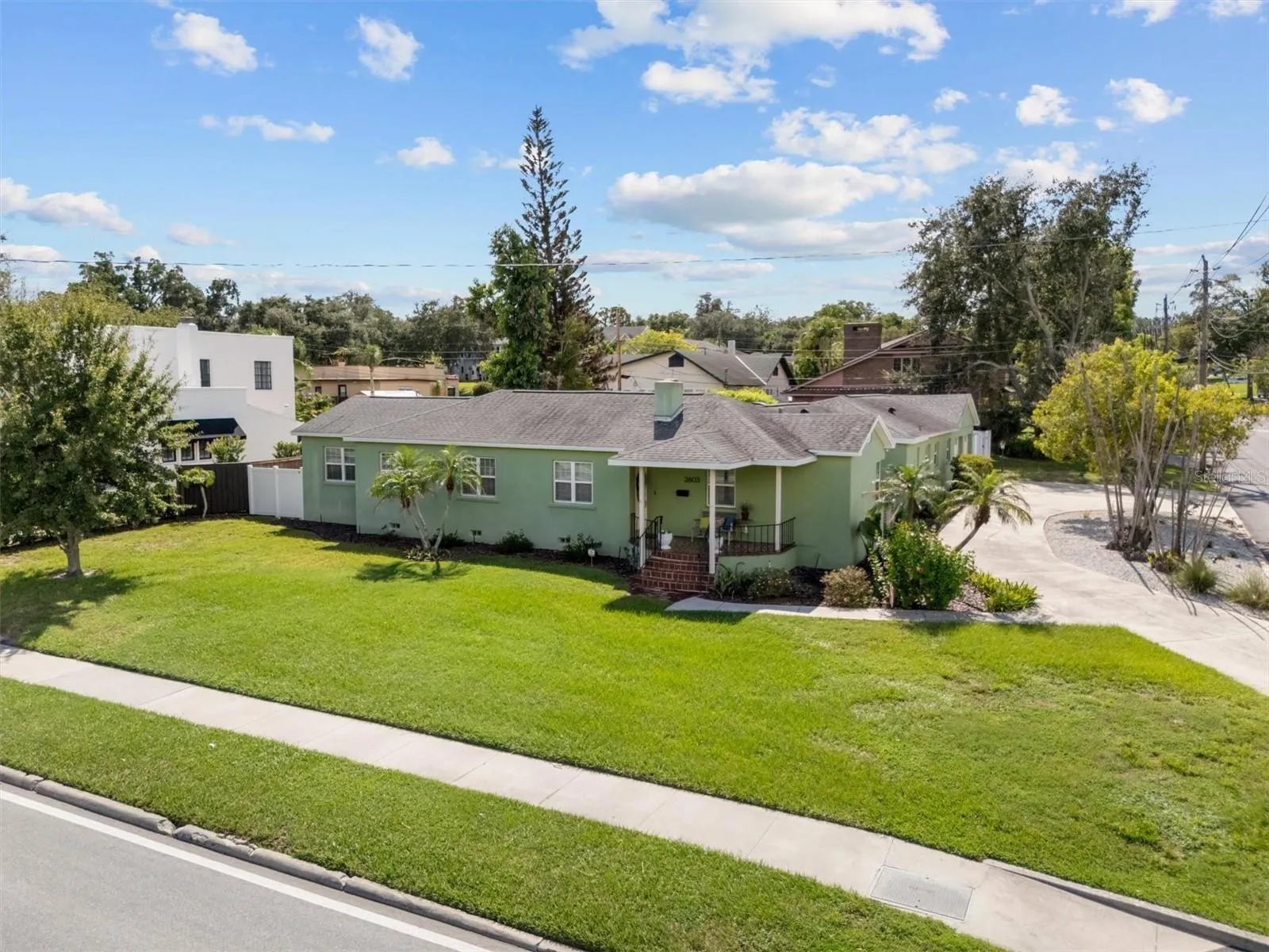 2603 CLEVELAND HEIGHTS BLVD, photo 3