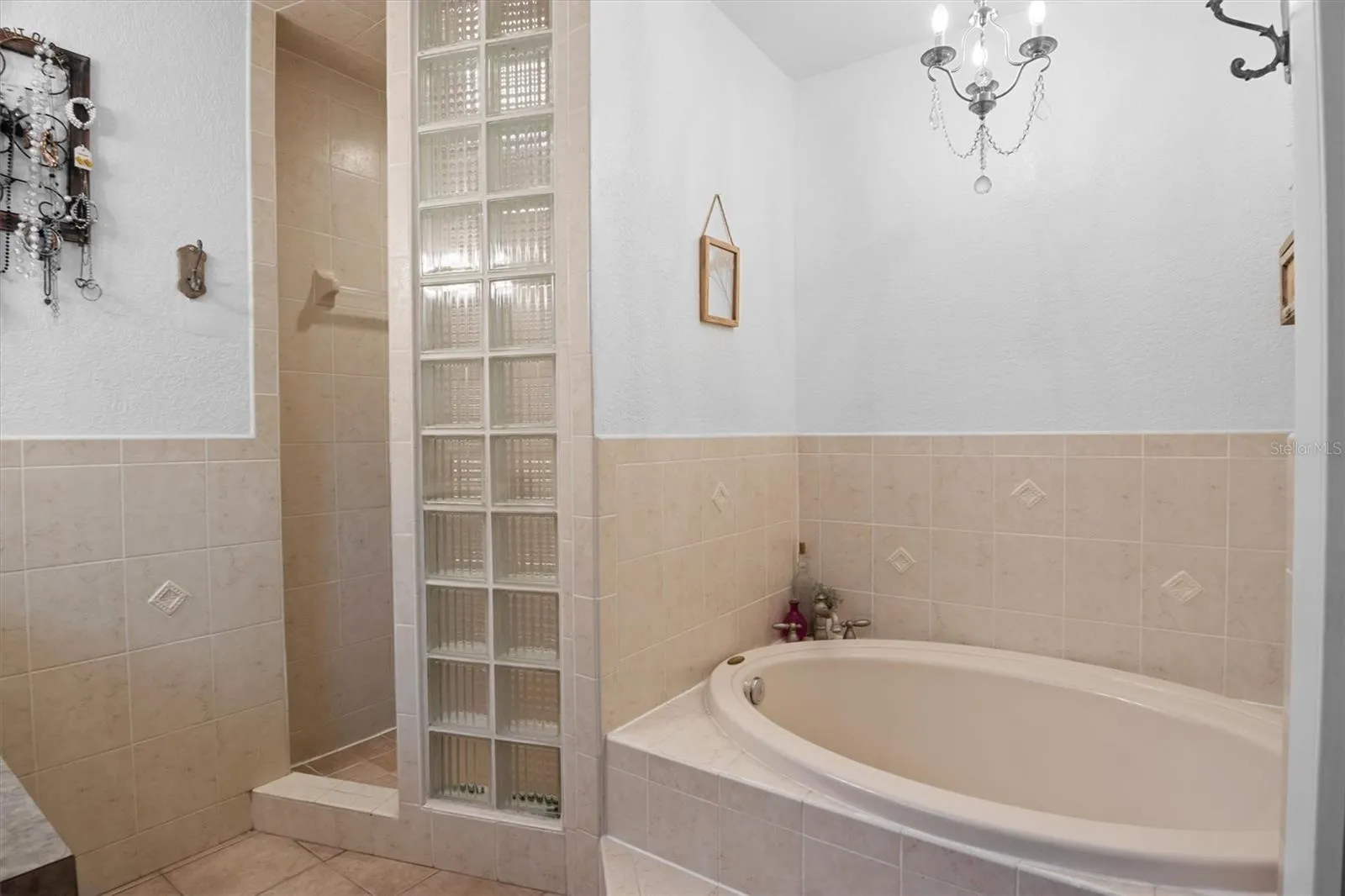 2603 CLEVELAND HEIGHTS BLVD, photo 21