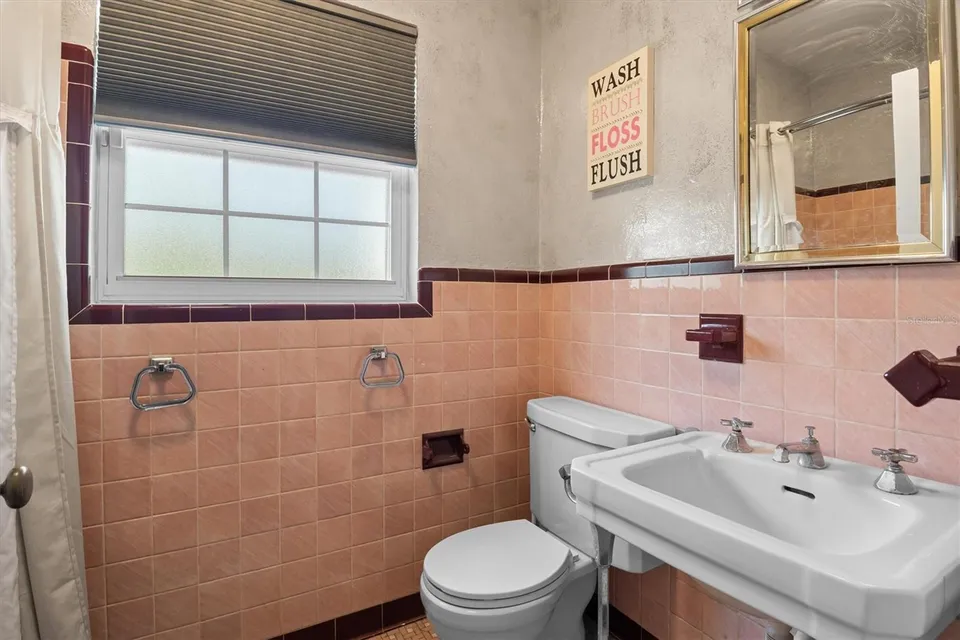 2603 CLEVELAND HEIGHTS BLVD, photo 24