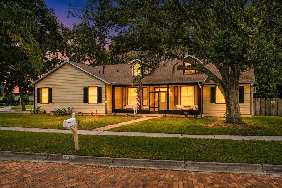 502 PALM DR, photo 1