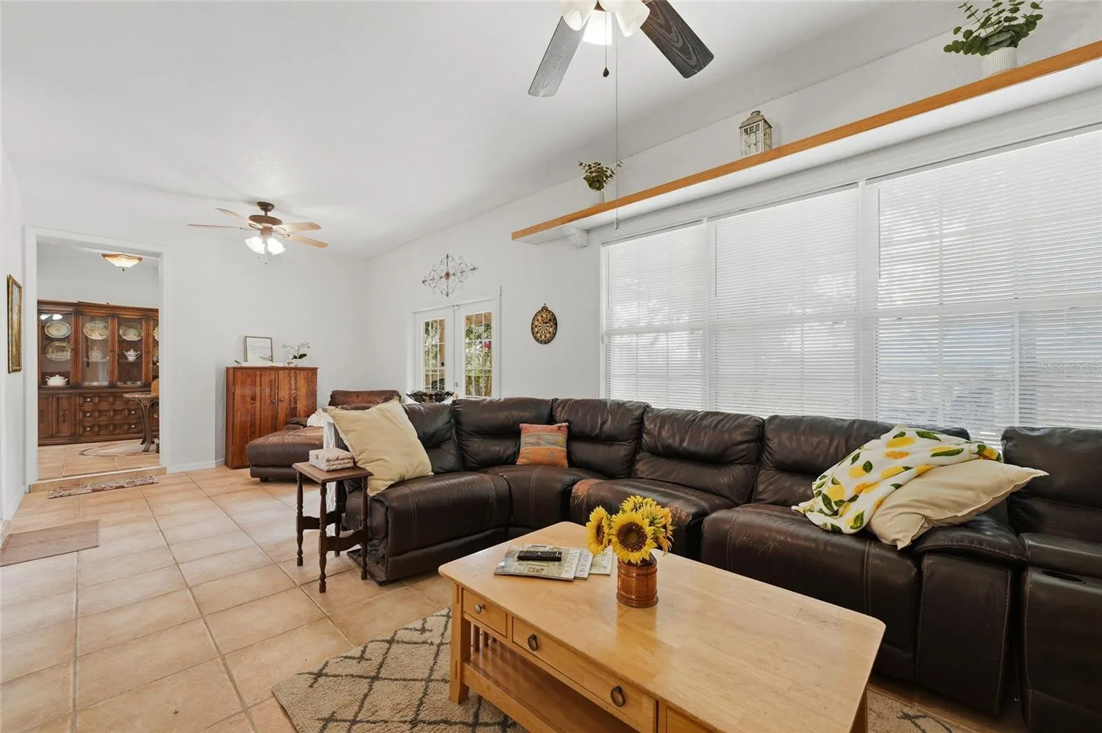 502 PALM DR, photo 18