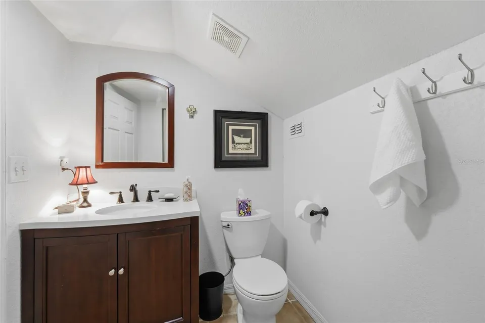 502 PALM DR, photo 26