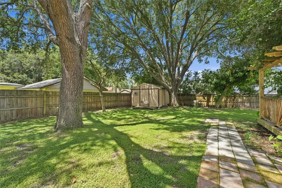 502 PALM DR, photo 27