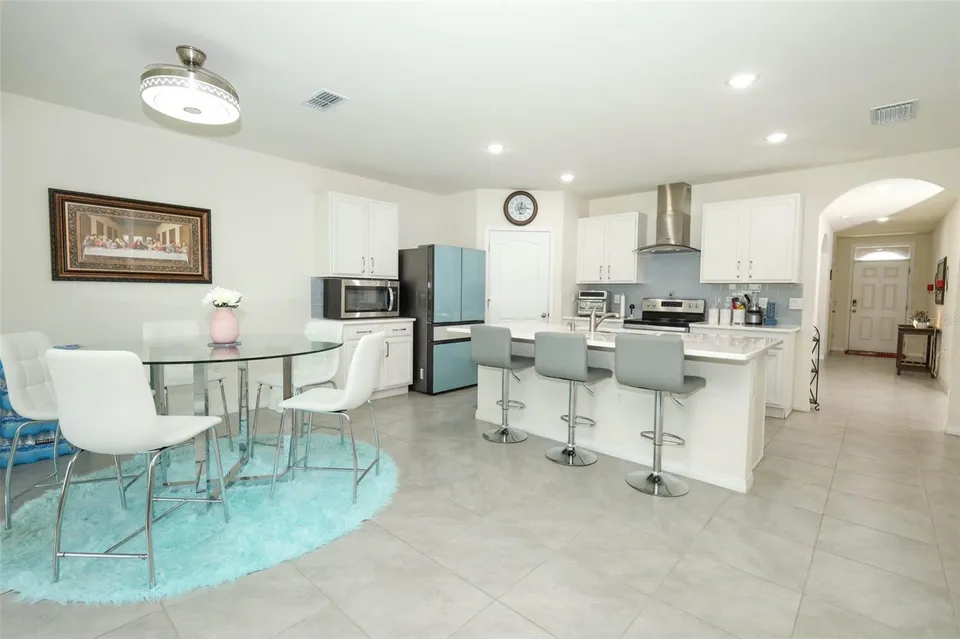 3781 SWANFALLS TER, photo 4