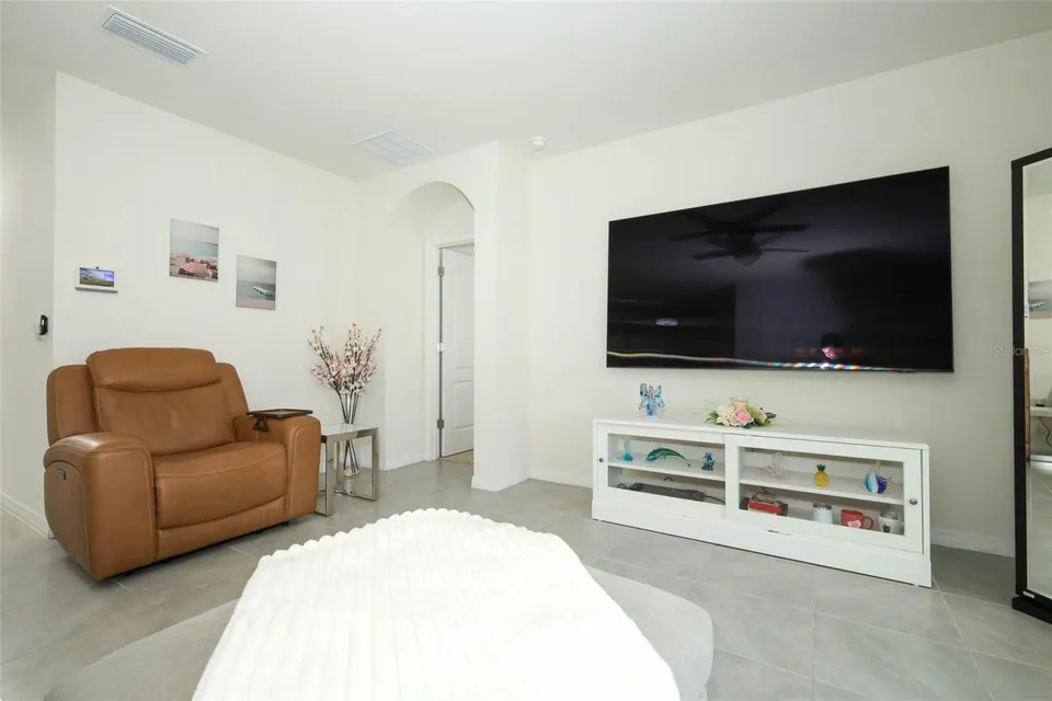 3781 SWANFALLS TER, photo 14