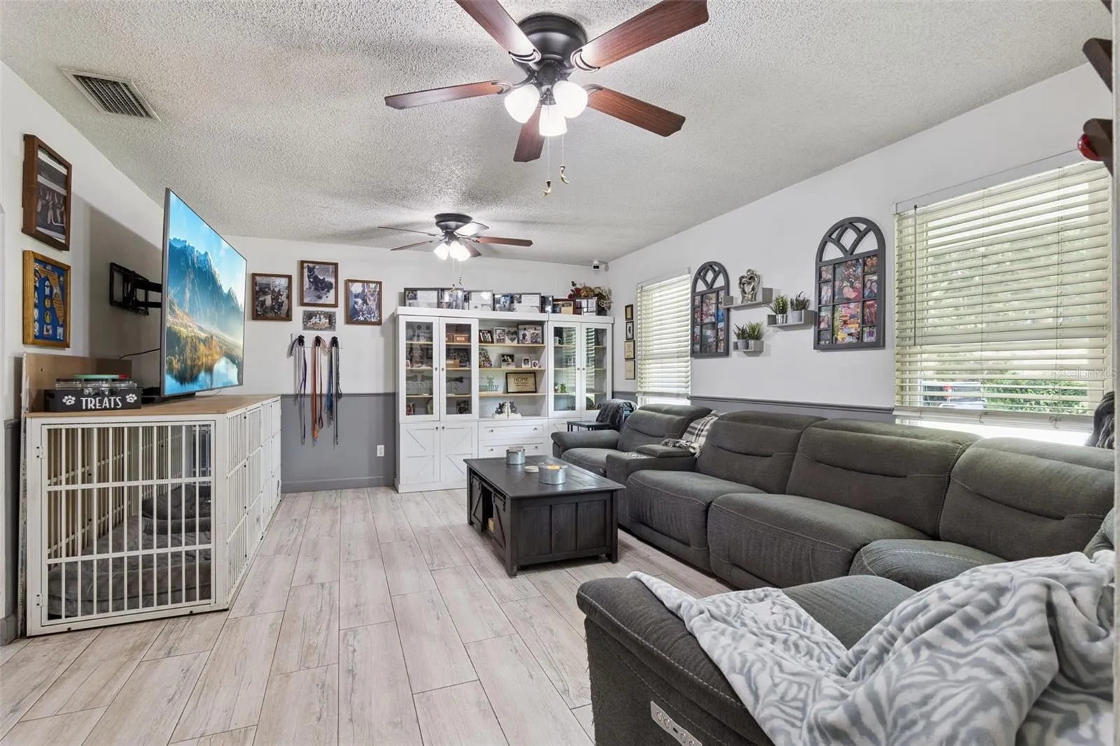 1629 ORANGE TREE DR, photo 7