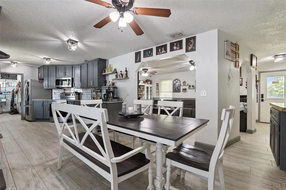 1629 ORANGE TREE DR, photo 9