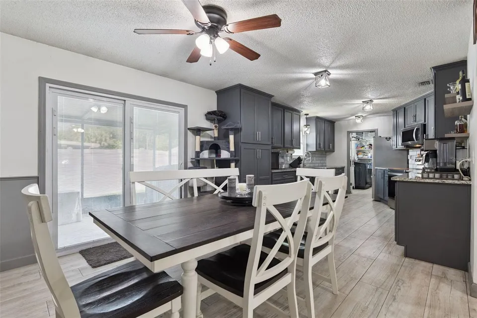 1629 ORANGE TREE DR, photo 11