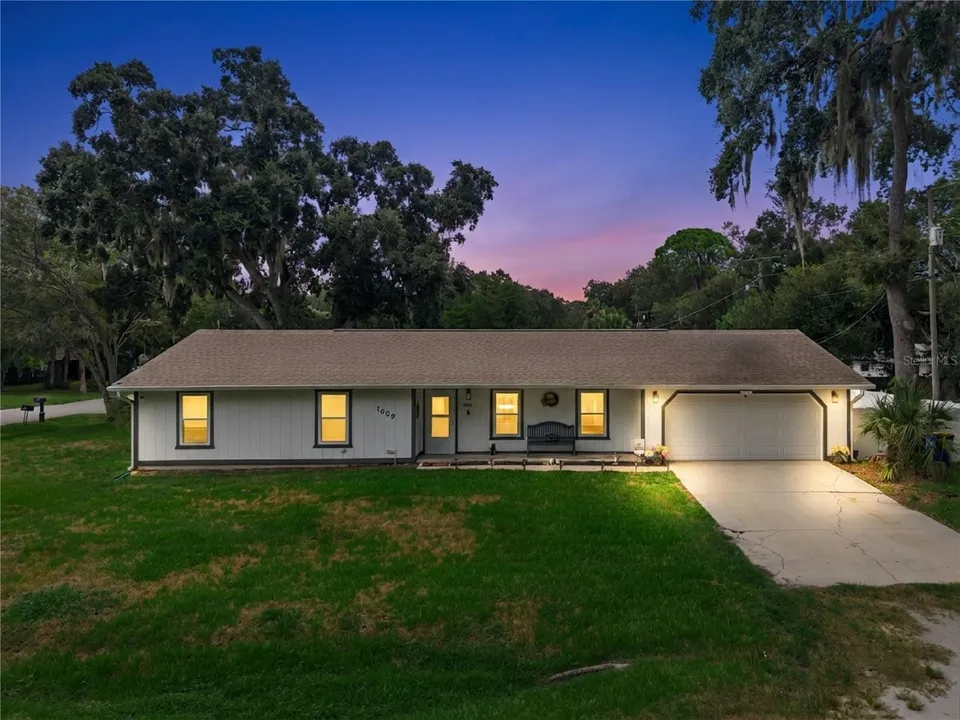1629 ORANGE TREE DR, photo 2
