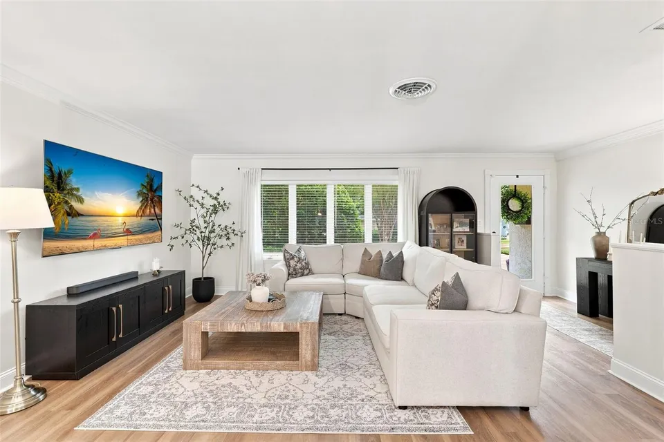 505 OAK LN, photo 8