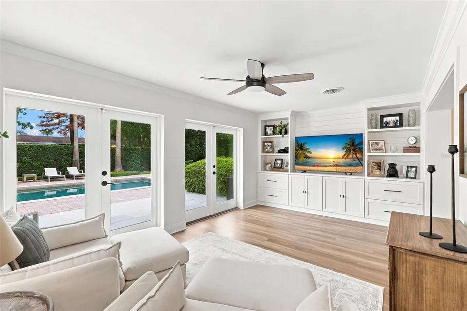 505 OAK LN, photo 14