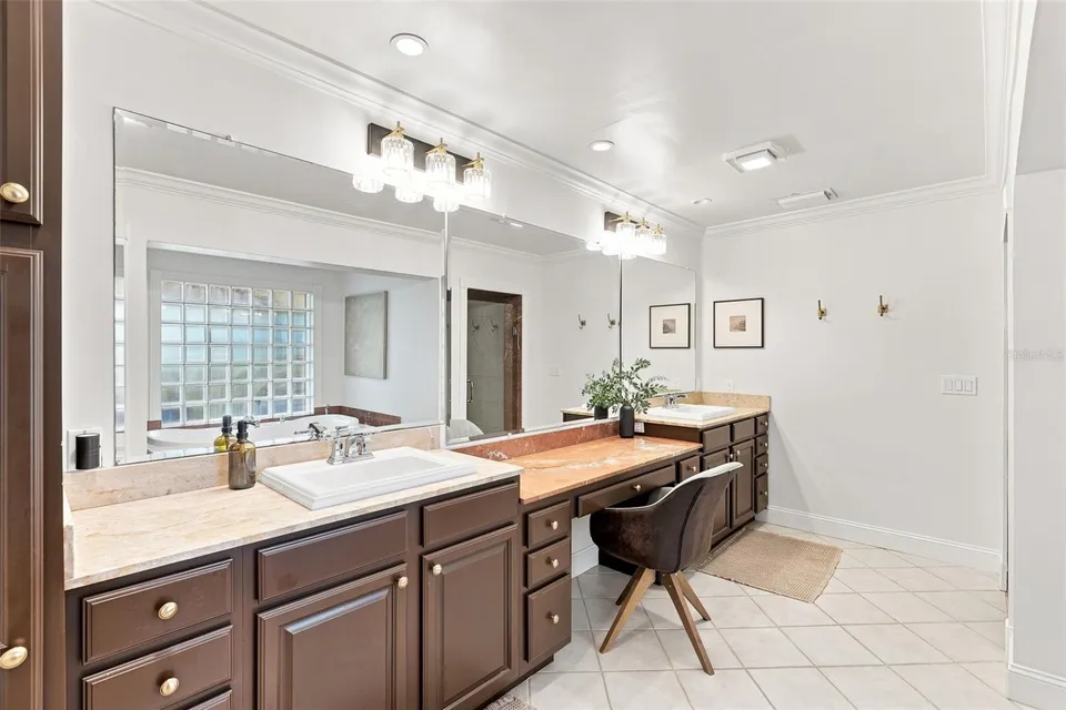 505 OAK LN, photo 26
