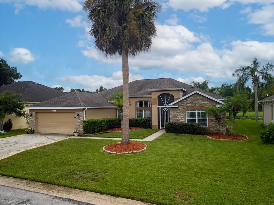 918 GOLF COURSE PKWY, photo 2