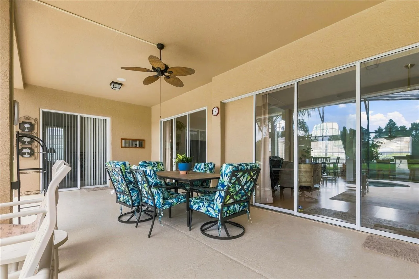 918 GOLF COURSE PKWY, photo 17