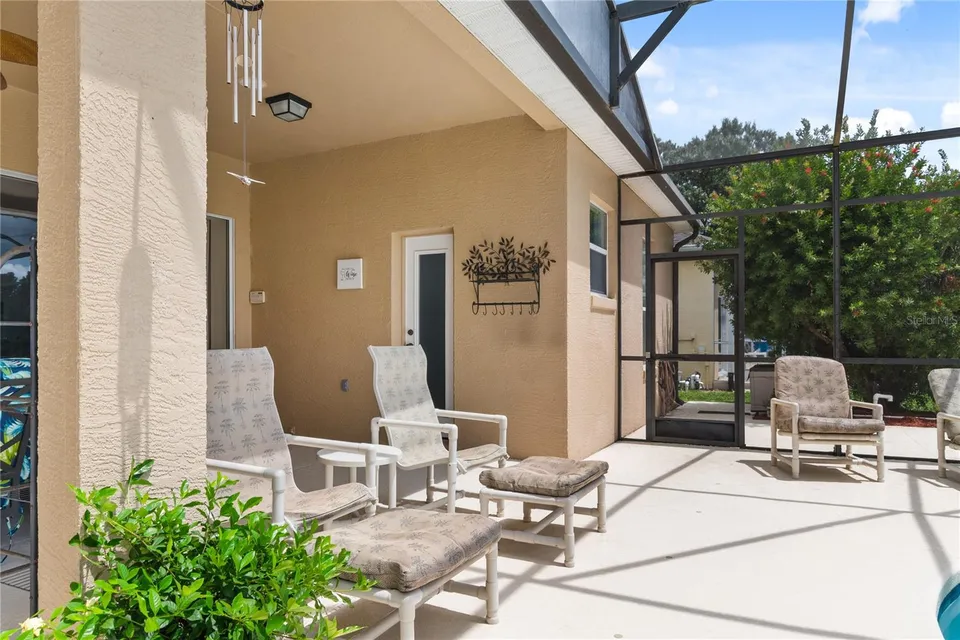 918 GOLF COURSE PKWY, photo 19