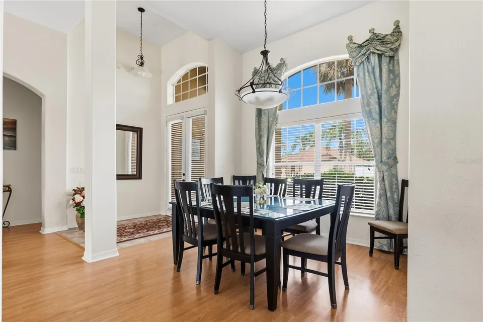 918 GOLF COURSE PKWY, photo 27