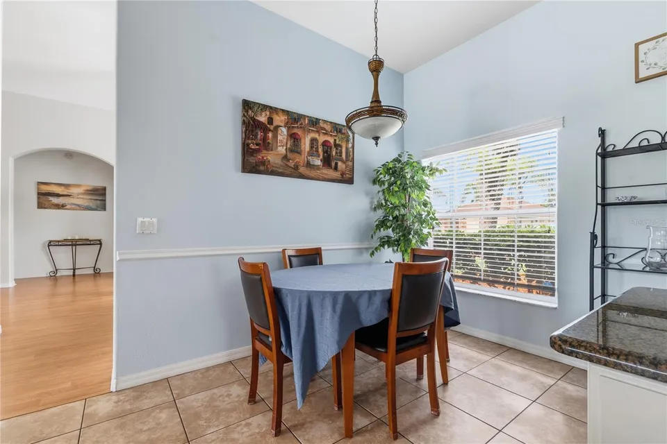 918 GOLF COURSE PKWY, photo 30