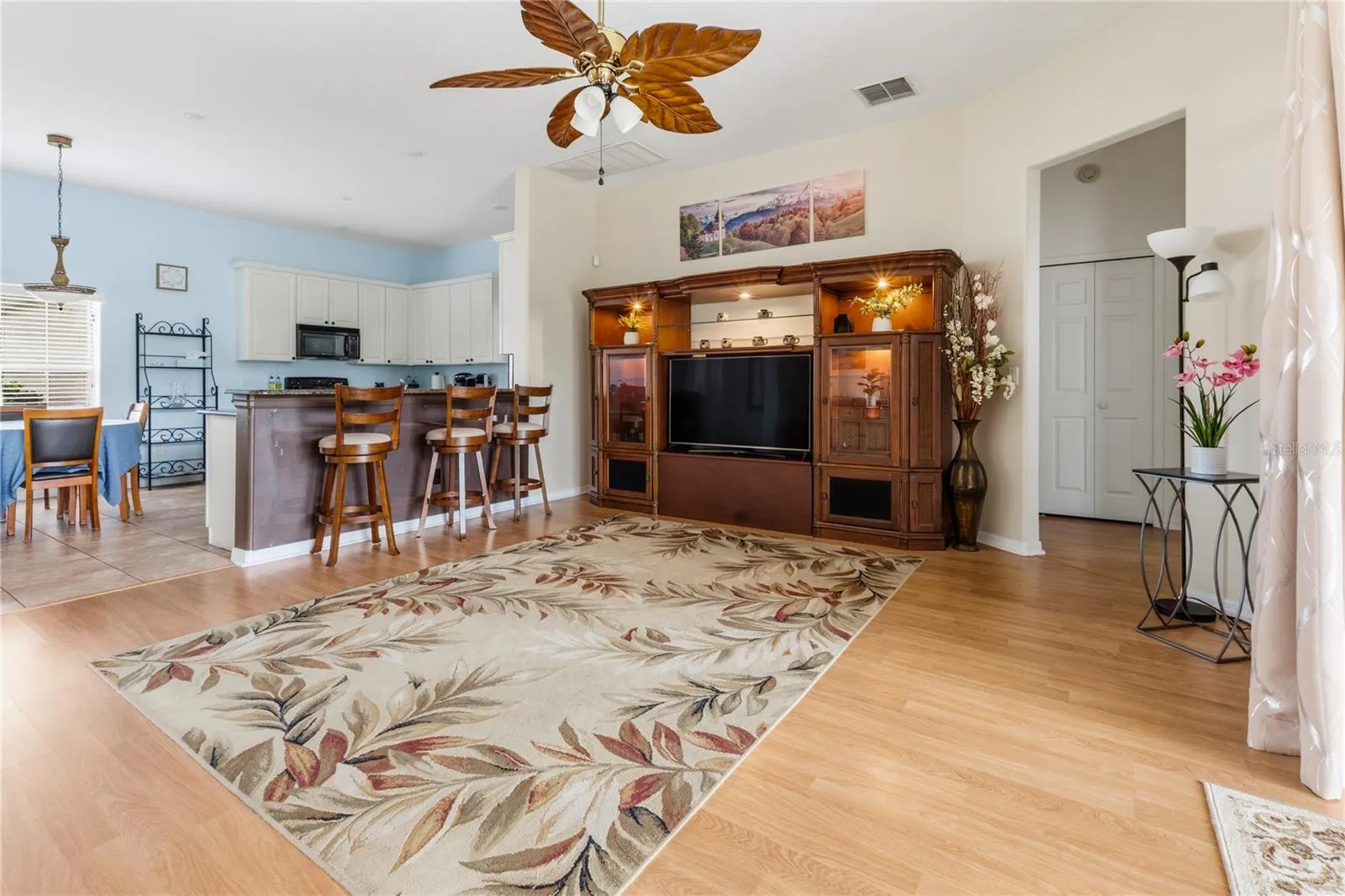 918 GOLF COURSE PKWY, photo 33