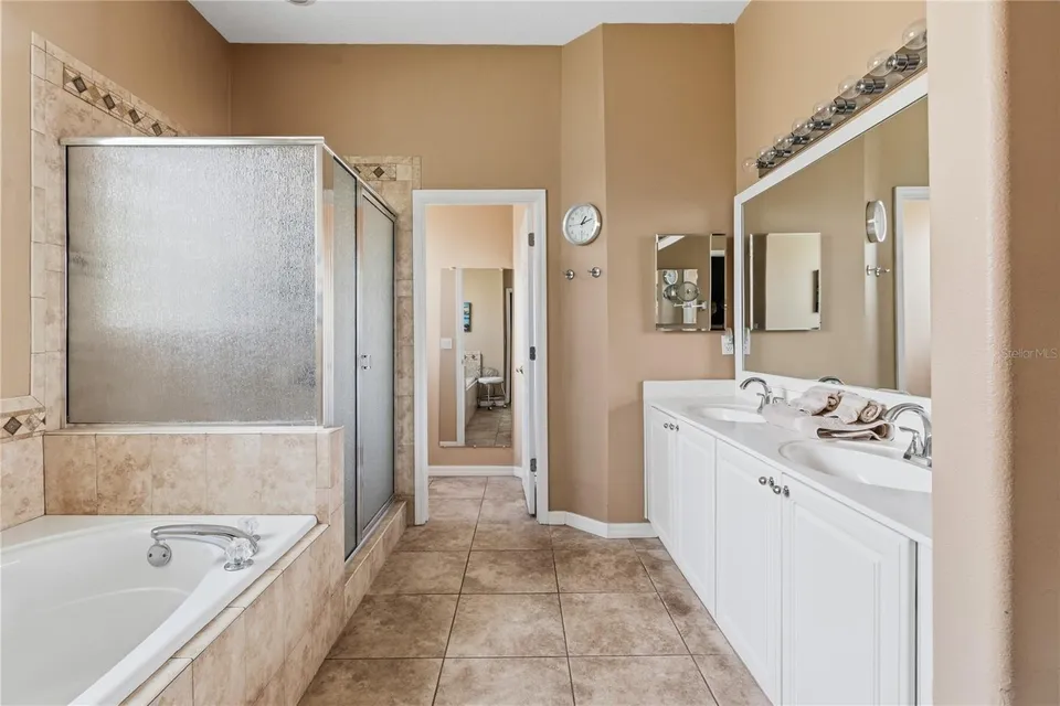 918 GOLF COURSE PKWY, photo 41