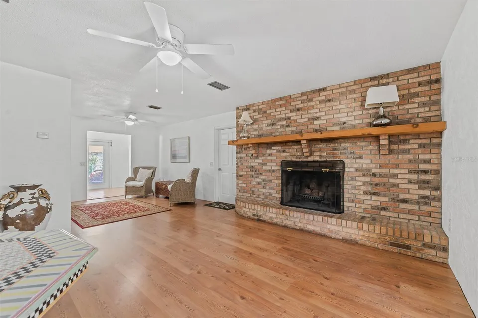 1701 N STONE ST, photo 16